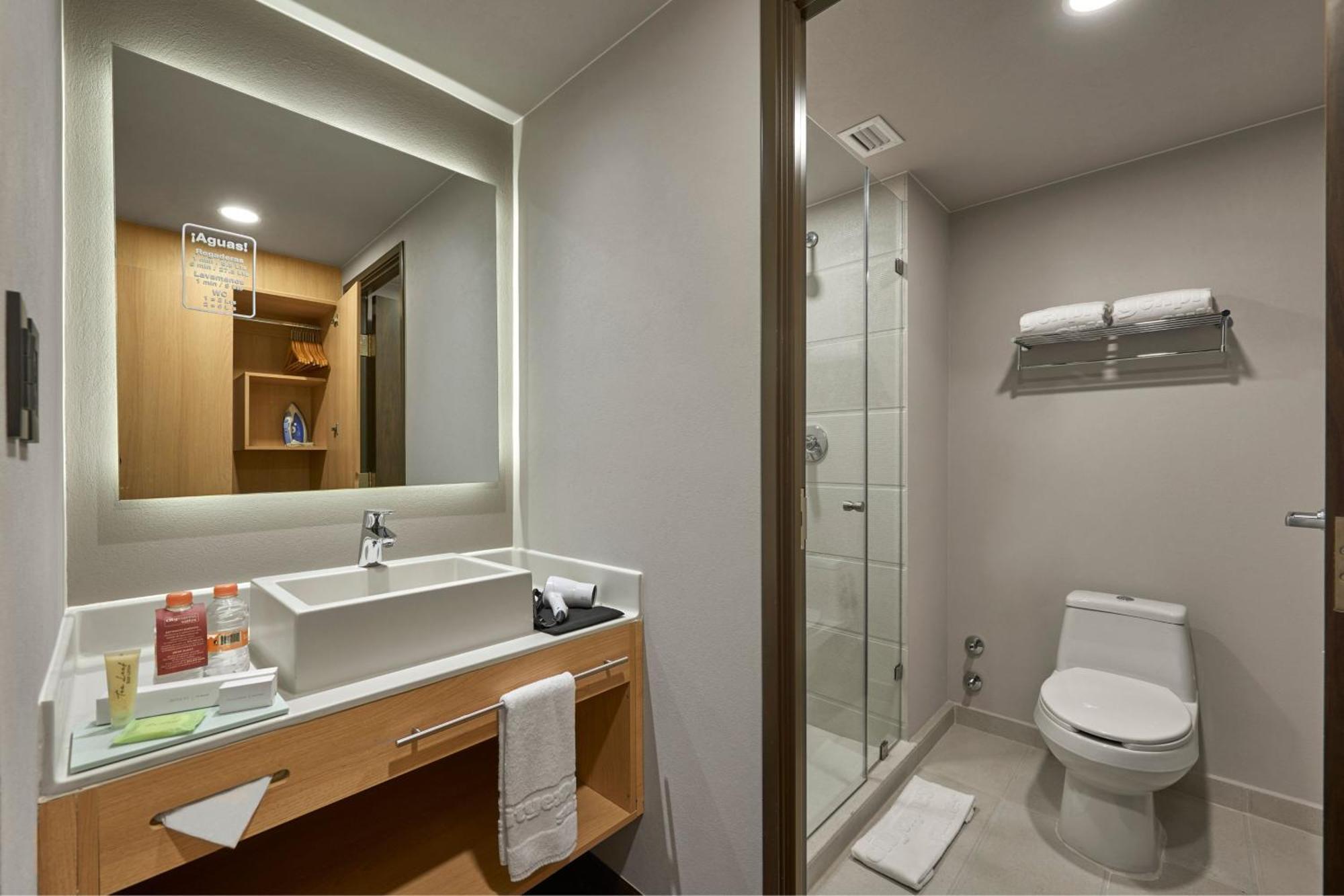 City Express Suites By Marriott Cancun Aeropuerto Eksteriør bilde